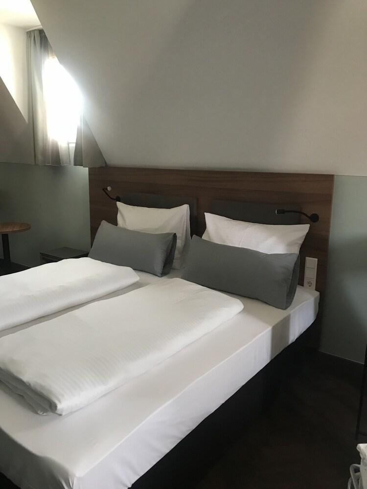 Maison Schiller By Designcity 4* München